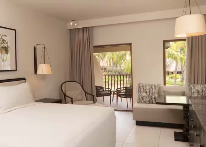 GRAND DELUXE  ROOM - HILTON MAURITIUS RESORT & SPA