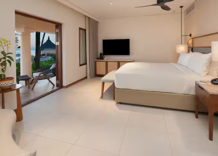 BEACHFRONT  ROOM - HILTON MAURITIUS RESORT & SPA