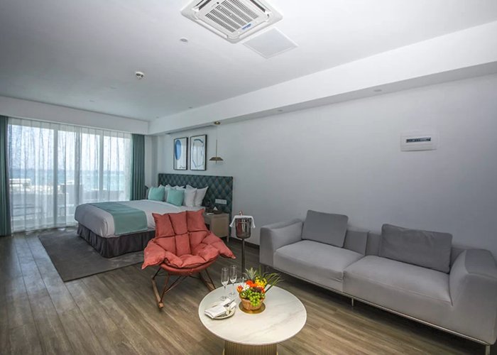 Senior Suite - Ocean V Hotel