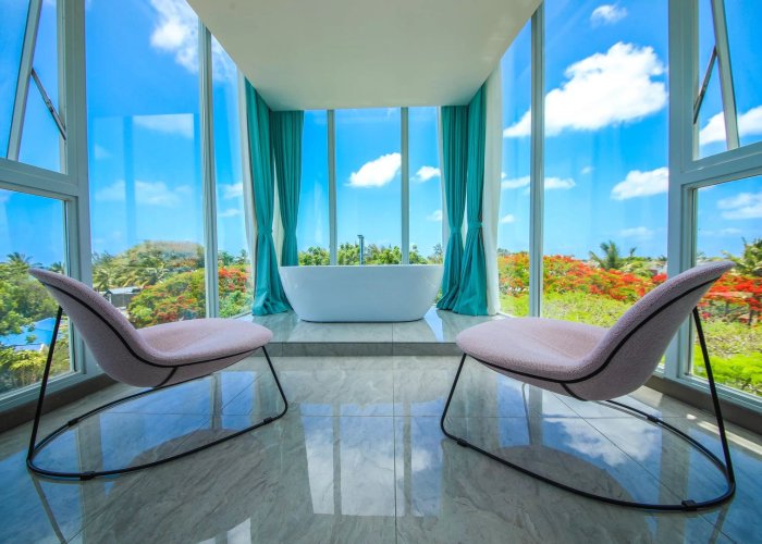 Panoramic Suite - Ocean V Hotel