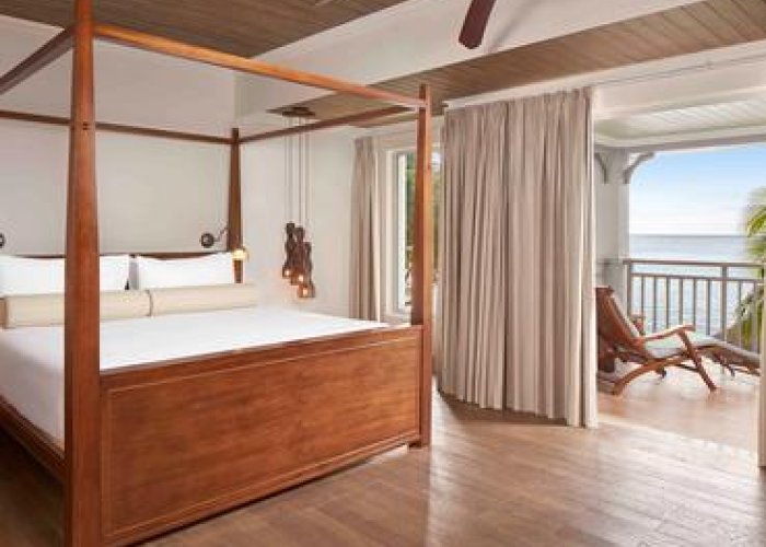 Peninsula Balcony Suite - The St. Regis Le Morne Resort